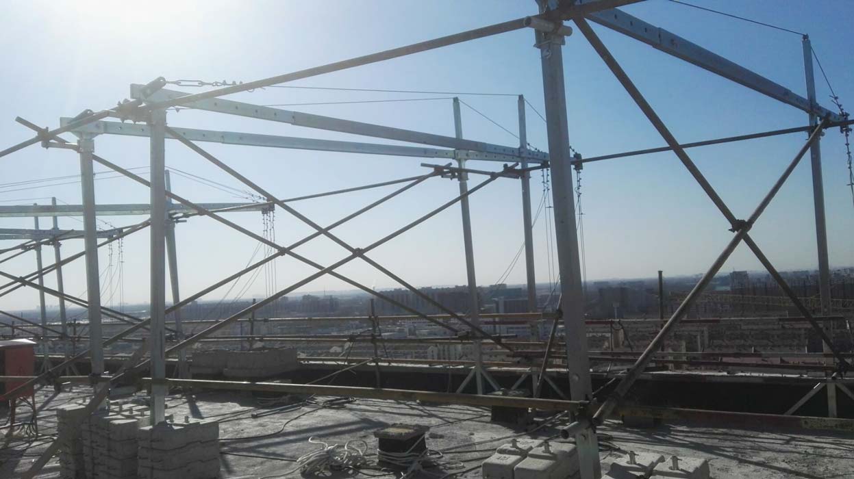 высокие консоли